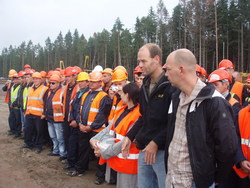 projektteam-pipeline-elcon-mitarbeiter-4.jpg