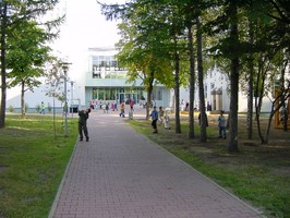 wohnkomplex-dt-botschaft-moskau-schule.jpg